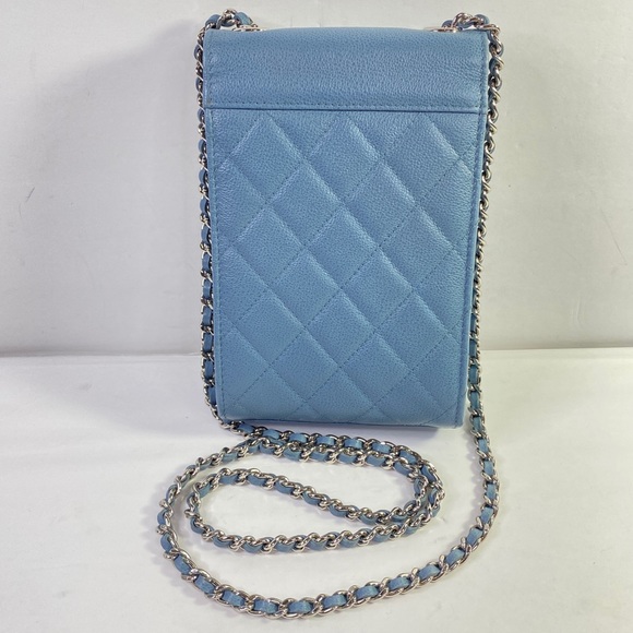 CHANEL Caviar Phone Case or Crossbody Bag - Picture 4 of 16